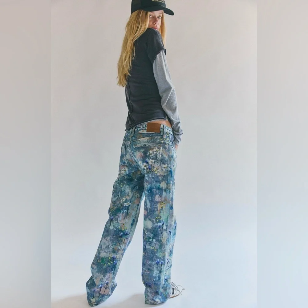 NWT Free People Tennessee Low-Rise Illusions Jeans in Floral Canvas